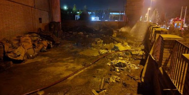 آتش‌سوزی یک واحد صنعتی در سمنان مهار شد+عکس