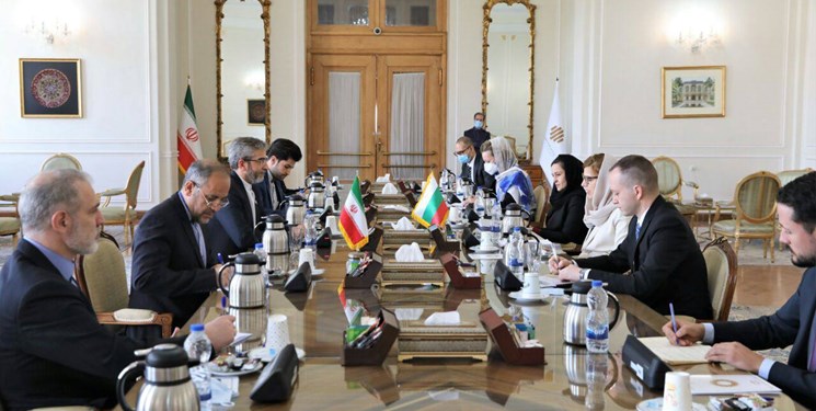 آمادگی ایران برای سرمایه‌گذاری بلغارستان و توسعه هر چه بیشتر مناسبات