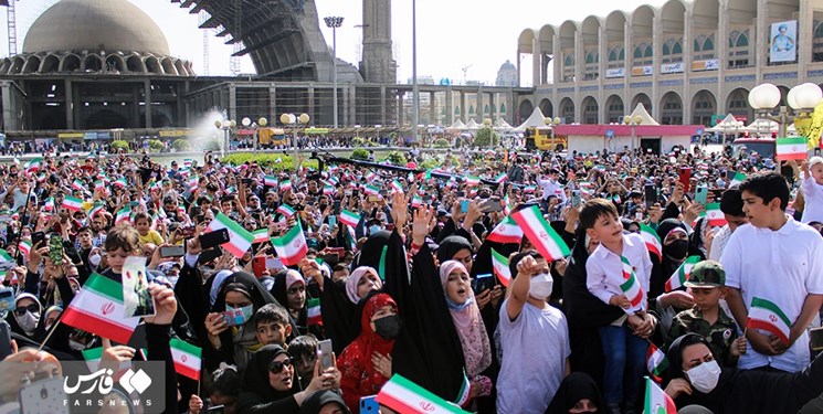 اجرای ۱۰ هزار نفری «سلام فرمانده» در غرب تهران/ ۵ خرداد؛ وعده اصلی در ورزشگاه آزادی