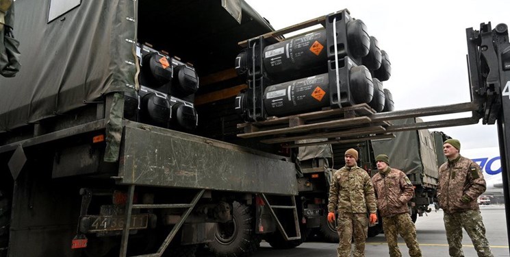 برلین: تا زمانی که لازم باشد به اوکراین کمک نظامی می‌کنیم