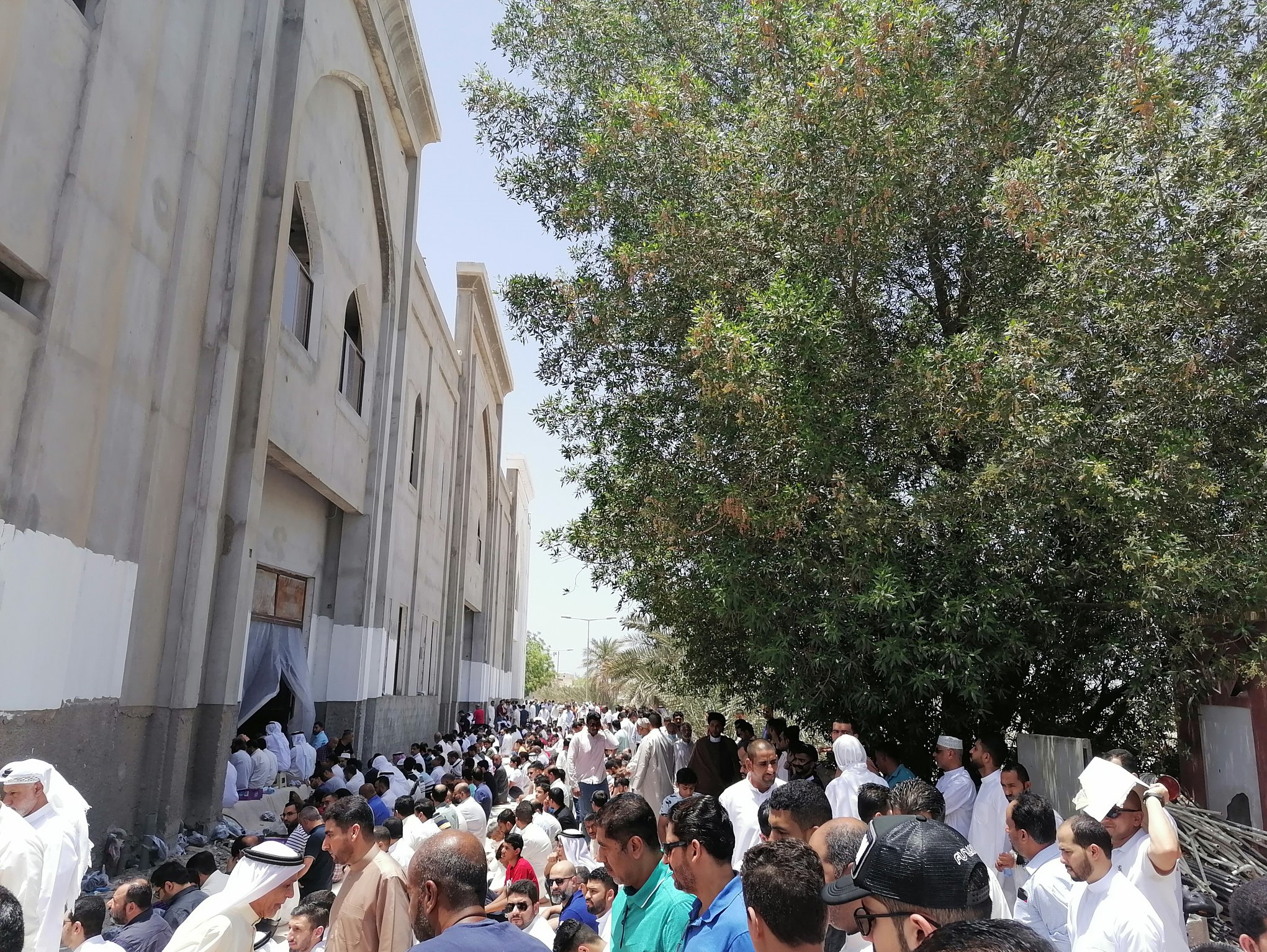 برپایی نماز جمعه در مسجد امام صادق(ع) بحرین پس از 6 سال ممنوعیت+تصاویر
