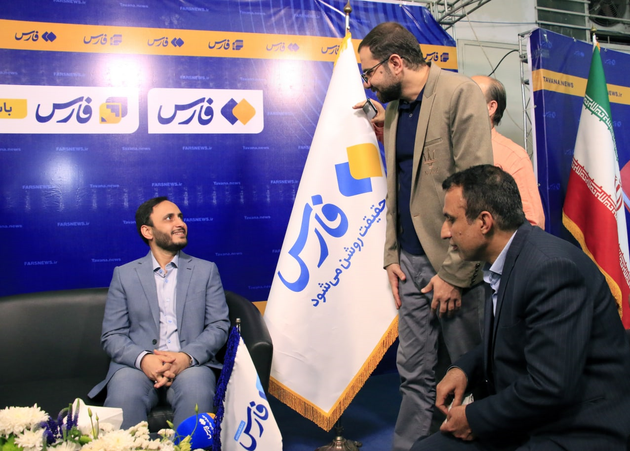 بهادری جهرمی: گرانی کتاب را لمس می‌کنیم/ شیوه آقای سخنگو برای خرید از نمایشگاه کتاب +تصاویر