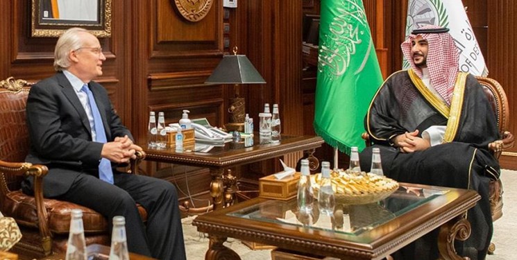 دیدار معاون وزیر دفاع عربستان با فرستاده آمریکا در امور یمن