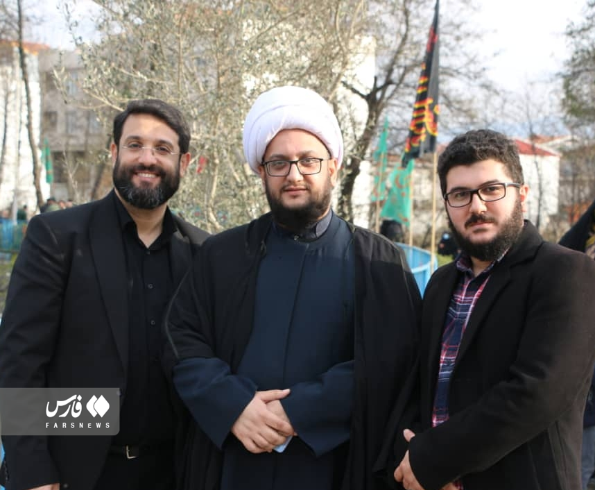 شاعر «سلام فرمانده»: با این اثر به فرمان «آتش به اختیار» رهبری لبیک گفتیم