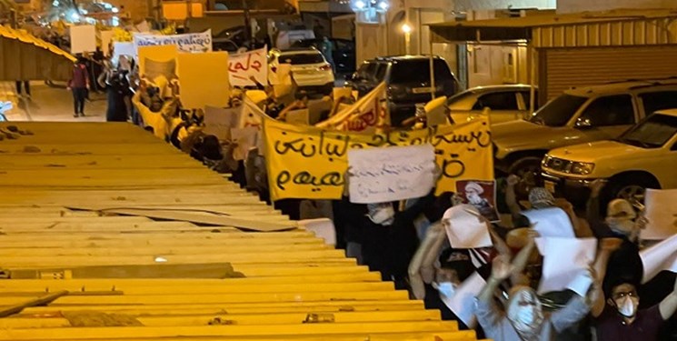 صدها بحرینی در اعلام همبستگی با آیت الله عیسی قاسم راهپیمایی کردند