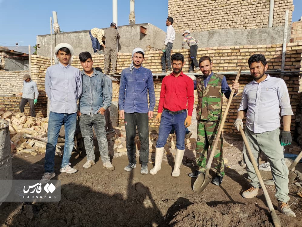 طلبه دهه هفتادی که با کمک‌های ۲ هزار تومانی، ۳۵ معتاد را ترک داد +عکس