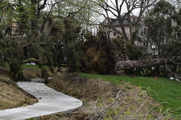طوفان مرگبار در مینه‌سوتای آمریکا سه کشته برجای گذاشت +عکس