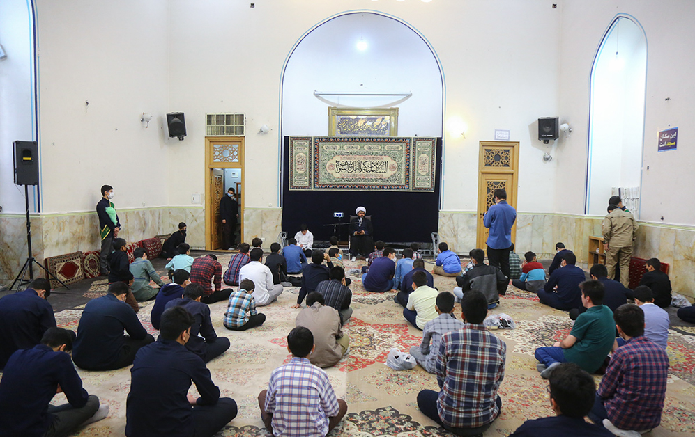 فارس من| برگزاری ۱۴۰ محفل قرآنی در مساجد طی ماه رمضان/ شبکه قرآنی مساجد تشکیل می‌شود