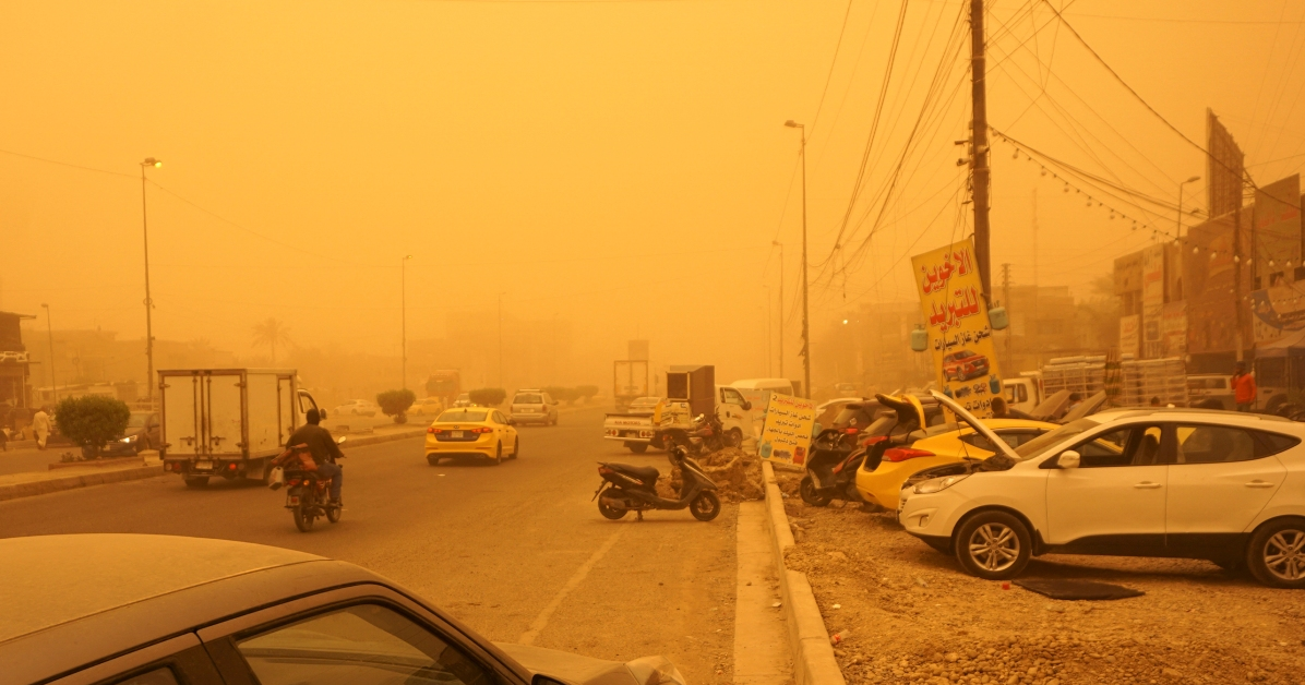 قطع پرواز‌ها در فرودگاه‌های بغداد و نجف به دلیل طوفان شن