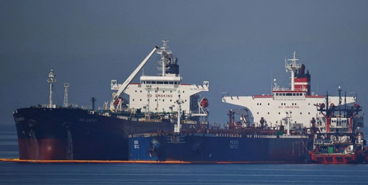 هشدار مدافعان محیط زیست به توقیف نفتکش حامل نفت ایران در آب‌های یونان