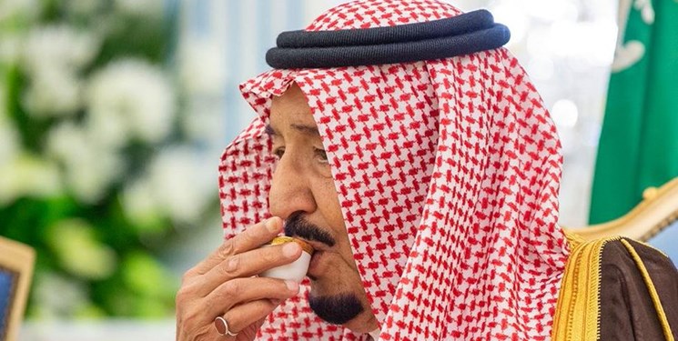 پادشاه سعودی پس از یک هفته از بیمارستان مرخص شد