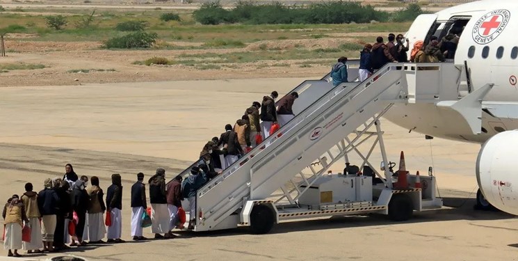 پرواز اولین هواپیمای حامل اسرا از عربستان به یمن