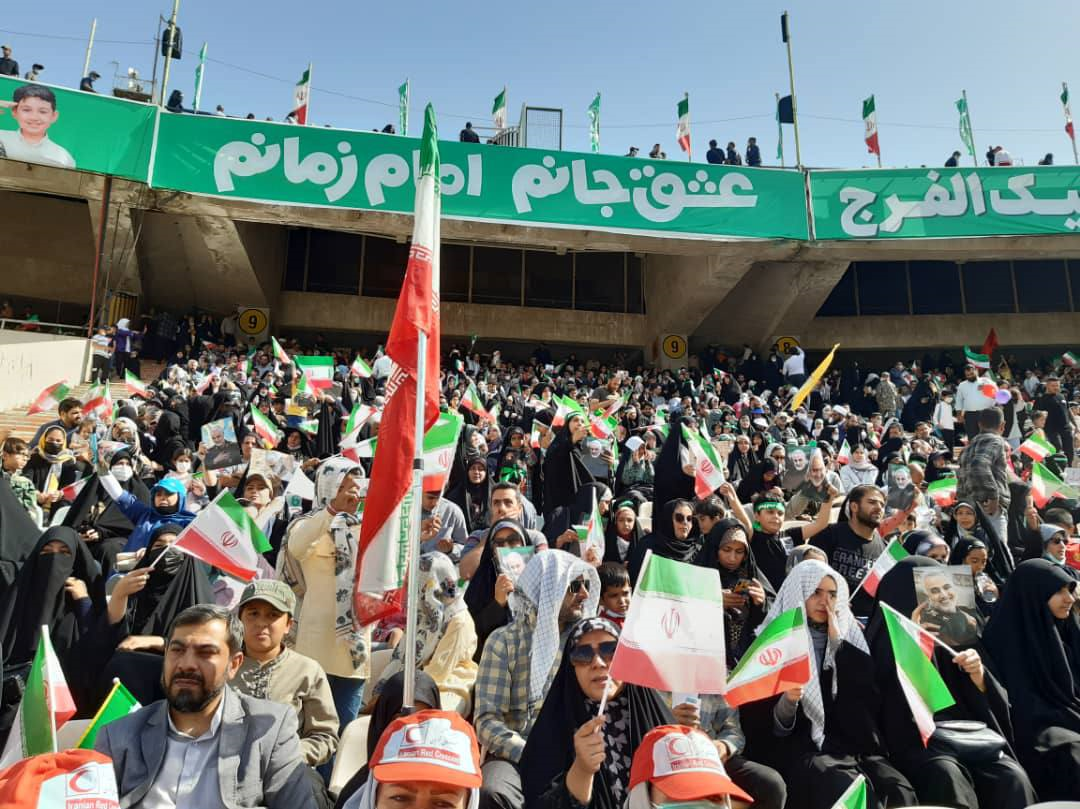 گزارش فارس از اجتماع 100 هزار نفری «سلام فرمانده» در ورزشگاه آزادی تهران +عکس و فیلم