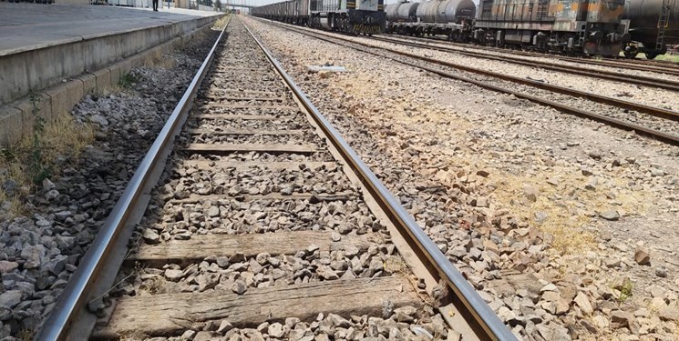بازسازی خط آهن زرند- سیریز پس از ۵۰ سال/راه‌اندازی مجدد انبار توشه ایستگاه