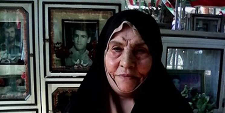 مادر شهیدان بوربور پس از ۴۰ سال دوری به فرزندان شهیدش پیوست