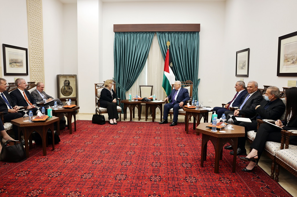 محمود عباس: زمان پایان یافتن اسرائیل فرا رسیده است