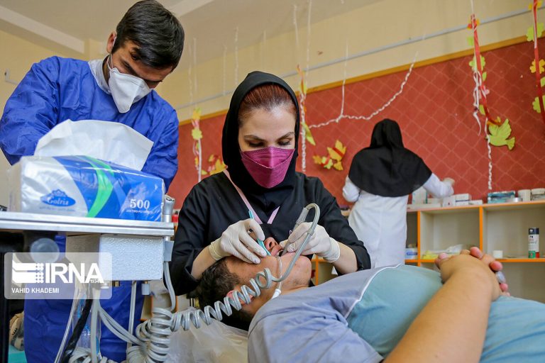 ارائه رایگان خدمات دندانپزشکی گروه‌های هدف در روستاها