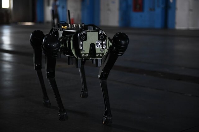 گشت‌زنی سگ‌های رباتیک در تاسیسات فضایی آمریکا