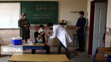توصیه سخنگوی وزارت بهداشت به تجویز ۲ نوبت واکسن کرونا برای دانش‌آموزان