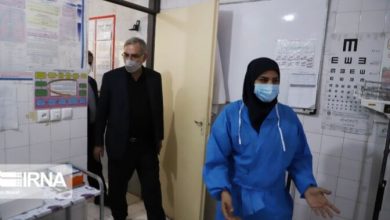 وزیر بهداشت: پنج بیمارستان صحرایی در مرز مهران به زائران خدمات ارایه می دهد