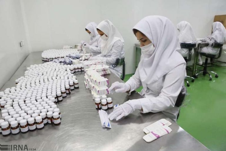 ۶ هزار میلیارد تومان از سبد دارویی کشور برای کرونا هزینه شد/معضل قاچاق دارو به کشورهای همسایه