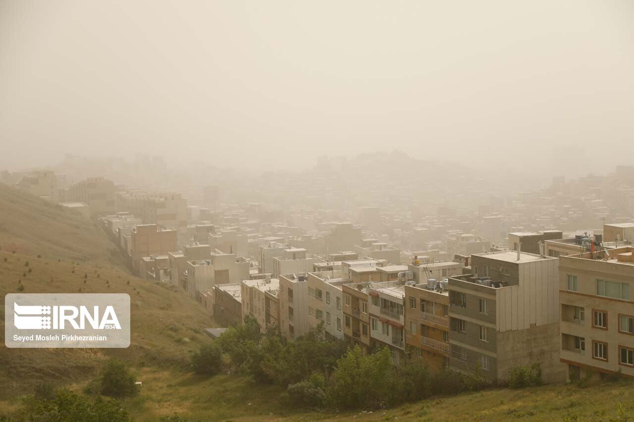 آلودگی هوا عامل جان باختن حدود ۲۰ هزار ایرانی در سال