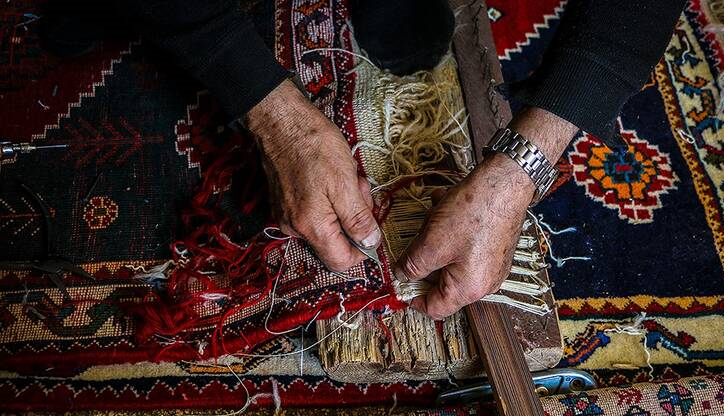 فرش دستباف متأثر از نوسانات دلار / کاهش قابل توجه صادرات فرش دستباف از مبداءخراسان جنوبی