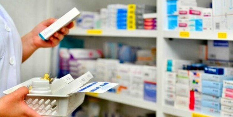 معاون وزیر بهداشت: صادرات سالانه ۲۰۰ میلیون دلار دارو از ایران/موجودی ۶۰ درصد داروهای کشور پایدار است