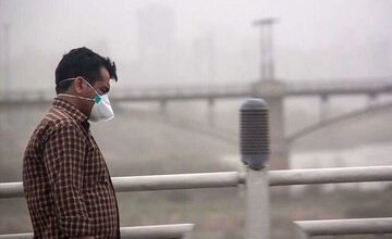 دود غلیظ آسمان این استان را فراگرفت/ این شهر در وضعیت خطرناک تنفسی است