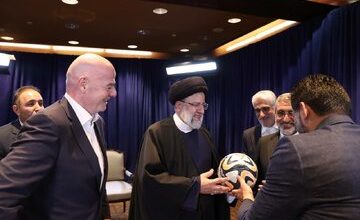 عکس| روایت رئیس فیفا از دیدار و گفتگو با رئیس جمهور ایران