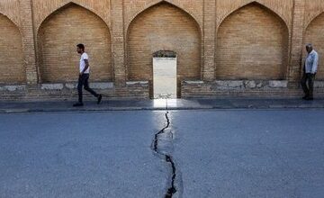 جریان دائمی زاینده رود از سراب تا پایاب تنها راه نجات اصفهان