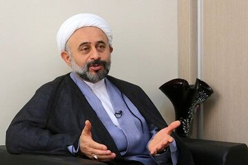 نقویان: آی انسان‌های نگران حجاب، به داد میلیون‌ها محروم برسید /باید برای انسانیت رو به احتضارمان متأسف باشیم