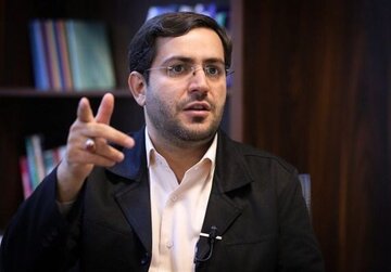 اظهارات عجیب یاسر جبرائیلی درباره راهاندازی کارگاه های تولید قطعات خودرو؛ با دستگاه کوچک مقیاس میتوان برخی از قطعات خودرو را در منزل ها تولید کرد!