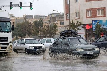 بسته شدن محورهای این استان بر اثر سیلاب و آب‌گرفتگی