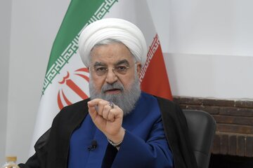 روحانی: اگر اهانت به قوه قضاییه باعث ردصلاحیتشم شده چرا صلاحیت آیت الله هاشمی شاهرودی مورد تردید واقع نشد؟