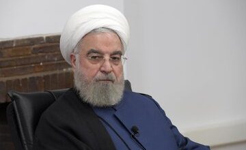 روزنامه دولت از پاسخ حسن روحانی به شورای نگهبان عصبانی شد