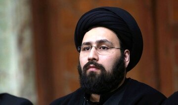 سید علی خمینی: باید هرروز و شب برای رهبر انقلاب دعا کنیم/ مردم انتقادات زیادی دارند اما پای جمهوری اسلامی می‌ایستند