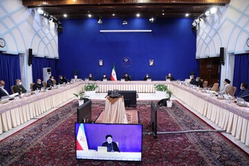 مهاجری: بعضی وزرا از حضور در دولت پشیمان هستند/ برخی نقش شاه سلطان حسین را بازی می کنند