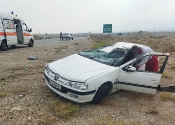 واژگونی پژو پارس در جاده شاهرود به میامی با ۲ مصدوم و ۲ جان‌باخته