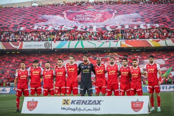 عکس| سلفی کاپیتان پرسپولیس با مجری فرمول یک