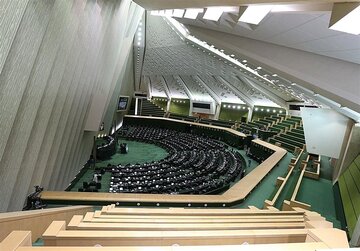 ترقی: قطعاً دولت پزشکیان با مجلس، چالش جدی خواهد داشت /مدیریت مجلس برای قالیباف سختتر از گذشته میشود