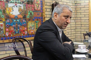 رجائی: یک دولت ناکارآمد و کمتر از متوسط تحویل پزشکیان میشود/ باید بساط دولت سایه برچیده شود