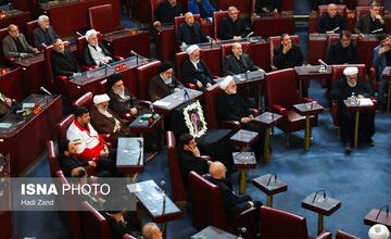 اجلاس رسمی مجلس خبرگان رهبری برگزار می‌شود