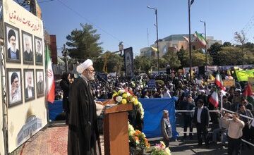 حضور انقلابی مردم کرمان در یوم الله ١٣ آبان