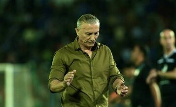 درخشان: در پرسپولیس به من ظلم شد/باید به داخلی‌ها هم اعتماد کنند و بها بدهند