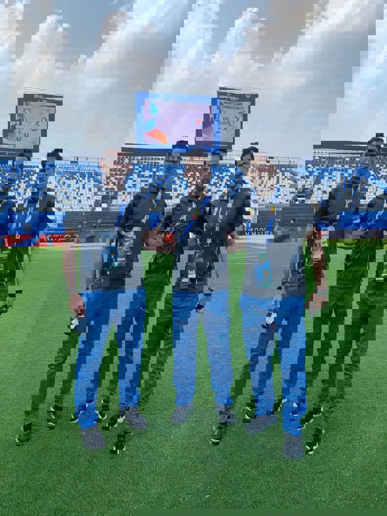 2118411