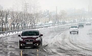 بارش برف و باران در ۱۲ استان/ ۲ محور مهم شمالی مسدود است