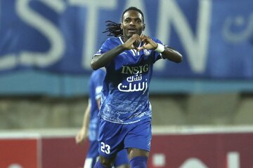 عکس| اولین واکنش بیفوما به توافق با پرسپولیس