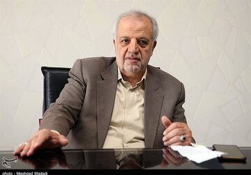 برادر ابراهیم رئیسی: در مراسم تشییع برادرم کسی من را نمیشناخت/ معاون اجرایی ایشان میخواست من را کنار بزند تا خودش جلوتر بایستند