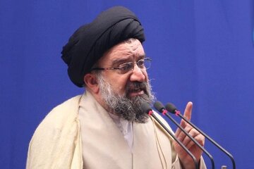 توضیحات احمد خاتمی درباره مواضعش قبل و بعد از مذاکرات/ شهید رئیسی با یک تماس با همتای چینی، ۵ میلیون واکسن گرفت/ او رهبری را جانشین امام زمان می‌دانست